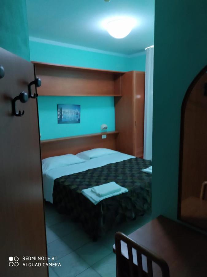 Hotel Blue Moon Ρίμινι Εξωτερικό φωτογραφία