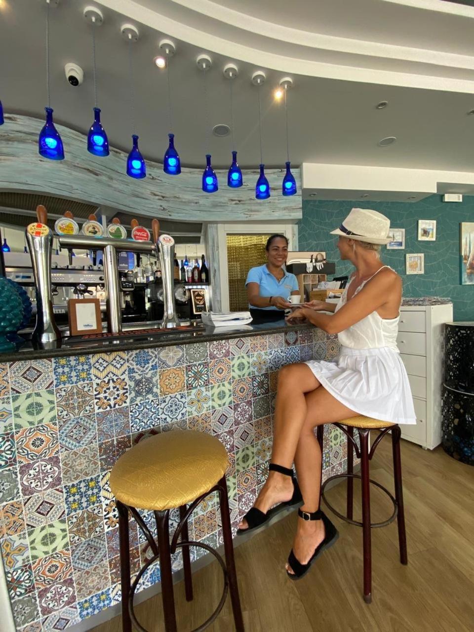 Hotel Blue Moon Ρίμινι Εξωτερικό φωτογραφία