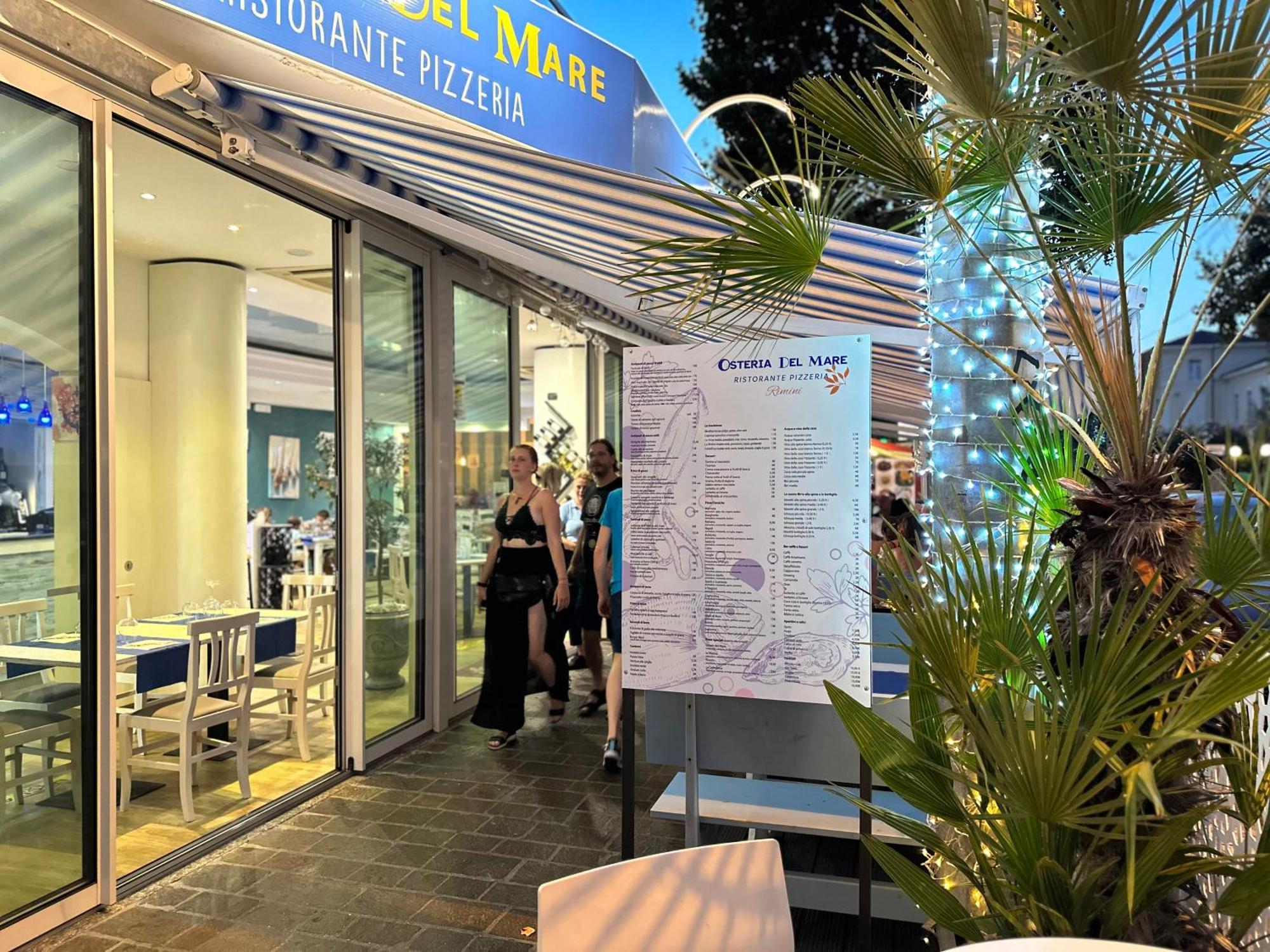 Hotel Blue Moon Ρίμινι Εξωτερικό φωτογραφία